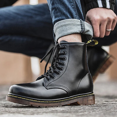 VAAGOON Classic Leather Bot