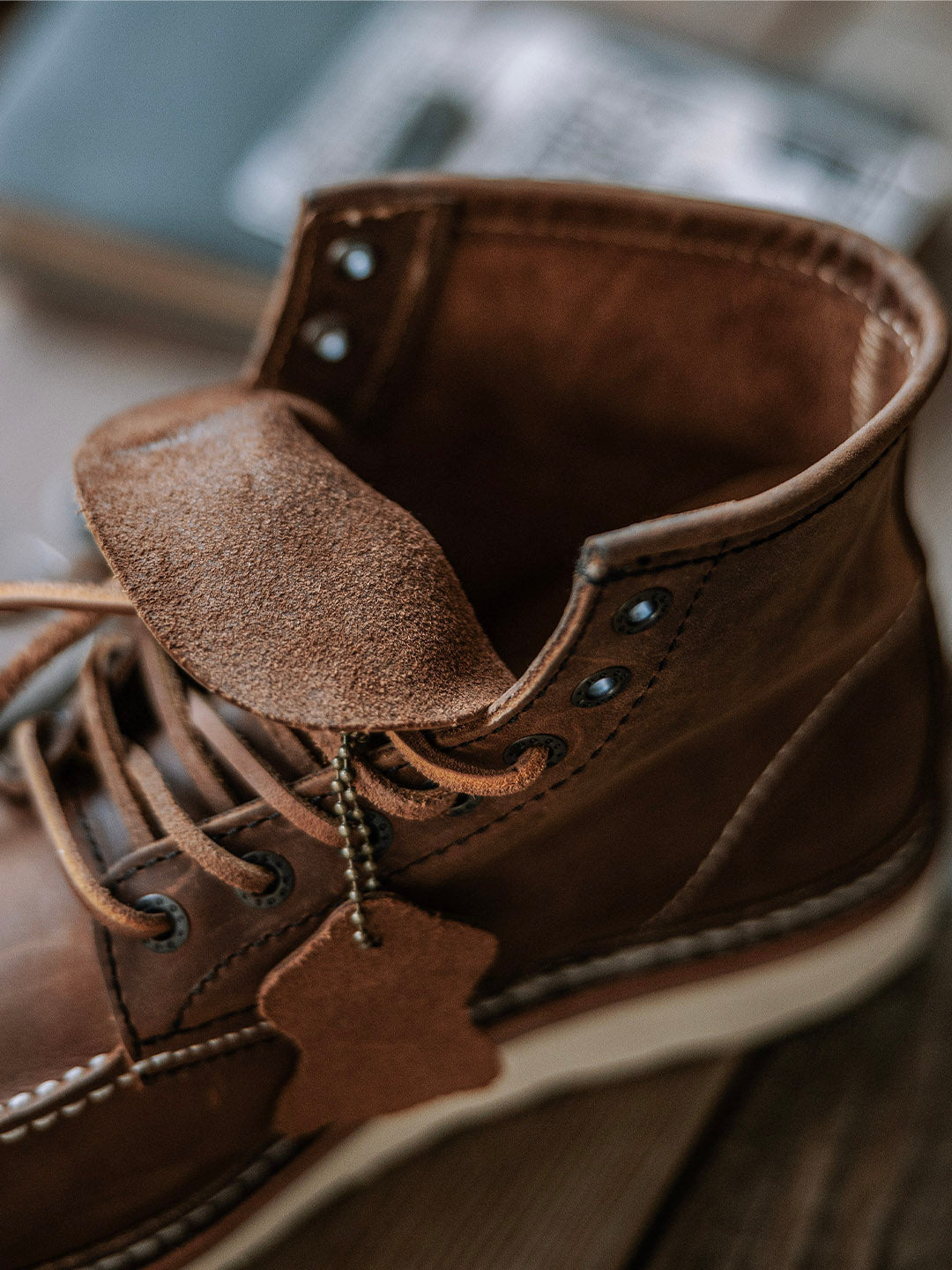 VAAGOON Leather Moc Toe Work Boots